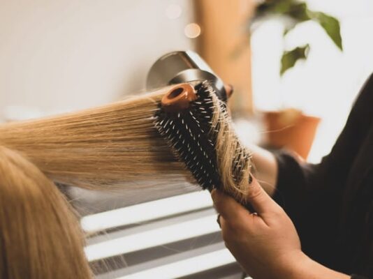 From Frizz to Fab: Hair Salon Blowouts That Defy Humidity